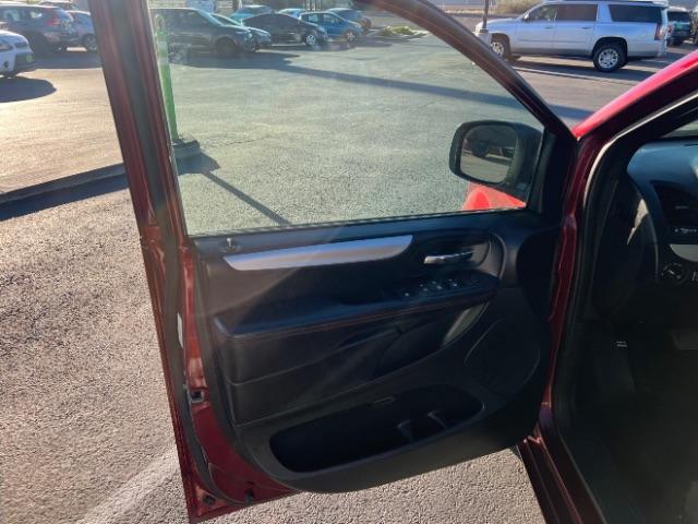 2017 Octane Red Pearl Coat /Black, leather Dodge Grand Caravan GT (2C4RDGEG7HR) with an 3.6L V6 DOHC 24V engine, 6-Speed Automatic transmission, located at 1865 East Red Hills Pkwy, St. George, 84770, (435) 628-0023, 37.120850, -113.543640 - We specialize in helping ALL people get the best financing available. No matter your credit score, good, bad or none we can get you an amazing rate. Had a bankruptcy, divorce, or repossessions? We give you the green light to get your credit back on the road. Low down and affordable payments that fit - Photo#12