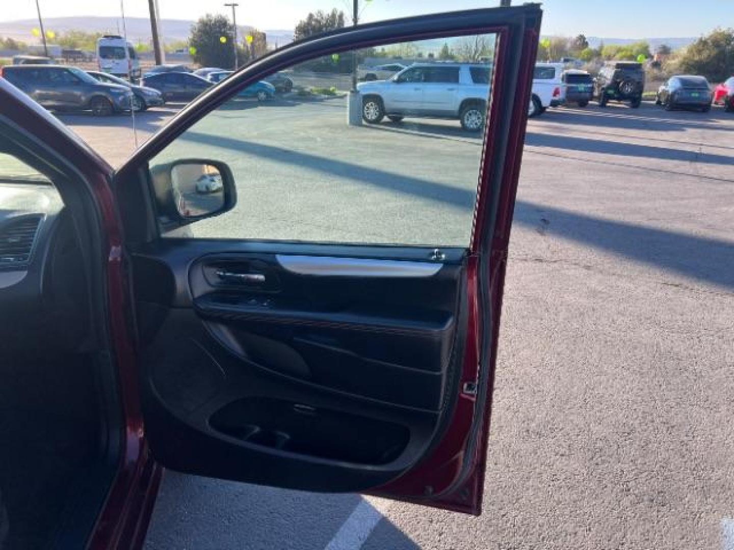 2017 Octane Red Pearl Coat /Black, leather Dodge Grand Caravan GT (2C4RDGEG7HR) with an 3.6L V6 DOHC 24V engine, 6-Speed Automatic transmission, located at 1865 East Red Hills Pkwy, St. George, 84770, (435) 628-0023, 37.120850, -113.543640- Photo#26
