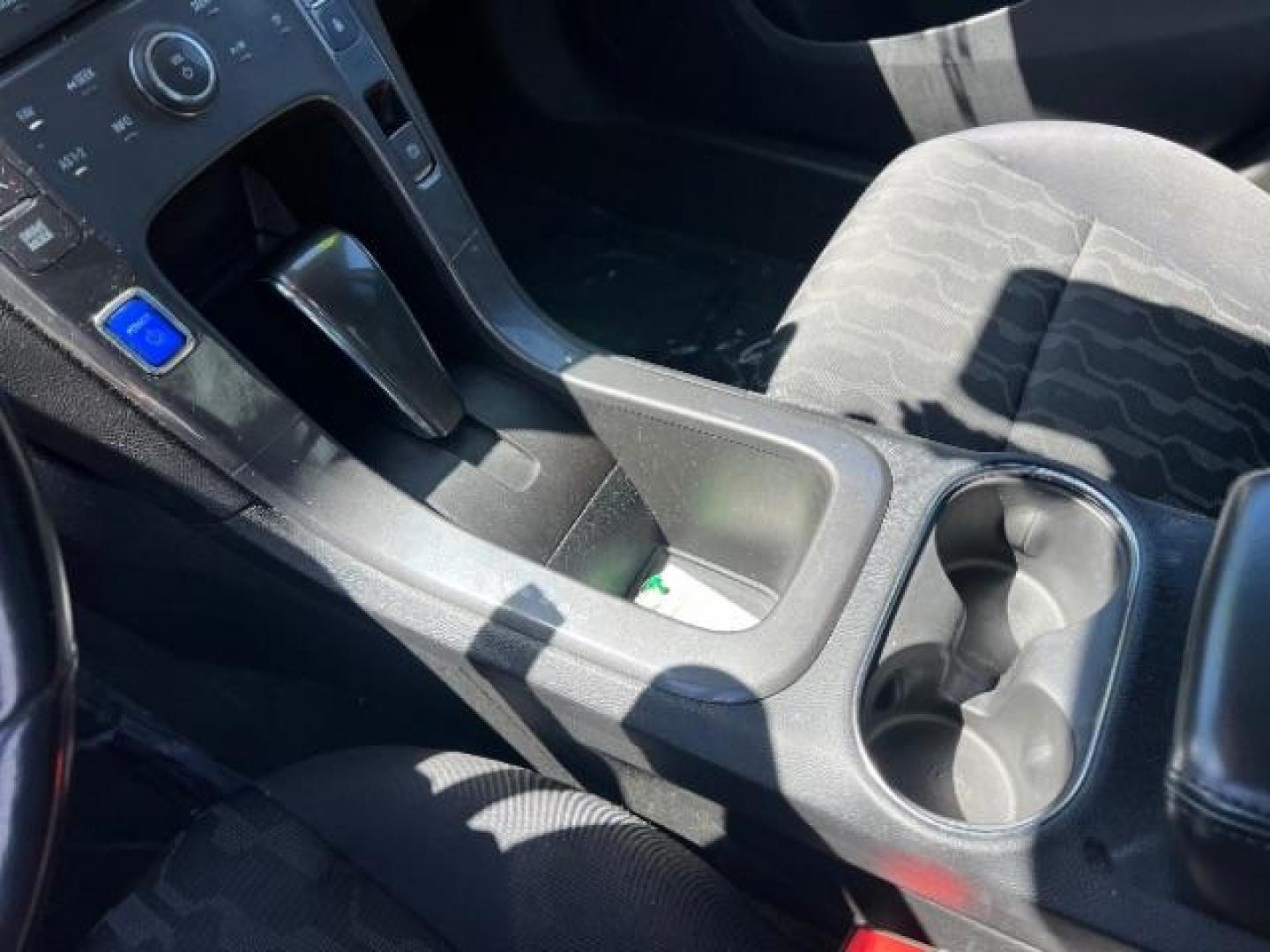 2015 Summit White /Jet Black/Dark Accen Chevrolet Volt Standard w/ Navigati (1G1RC6E47FU) with an 1.4L L4 DOHC 16V PLU engine, Continuously Variabl transmission, located at 1865 East Red Hills Pkwy, St. George, 84770, (435) 628-0023, 37.120850, -113.543640 - We specialize in helping ALL people get the best financing available. No matter your credit score, good, bad or none we can get you an amazing rate. Had a bankruptcy, divorce, or repossessions? We give you the green light to get your credit back on the road. Low down and affordable payments that fit - Photo#18