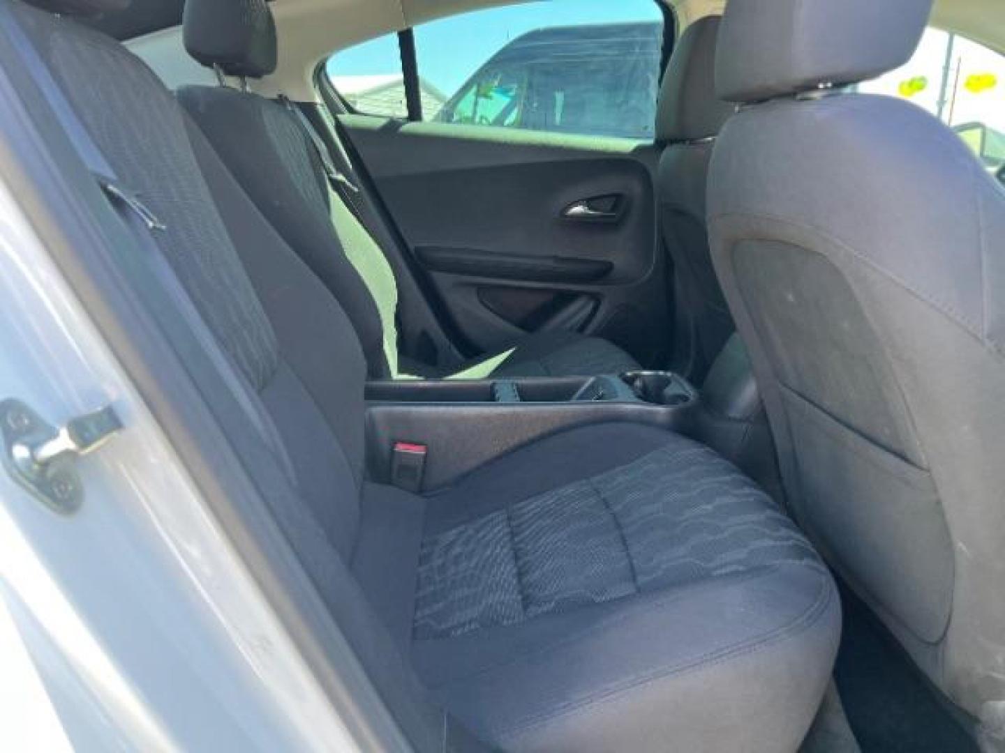 2015 Summit White /Jet Black/Dark Accen Chevrolet Volt Standard w/ Navigati (1G1RC6E47FU) with an 1.4L L4 DOHC 16V PLU engine, Continuously Variabl transmission, located at 1865 East Red Hills Pkwy, St. George, 84770, (435) 628-0023, 37.120850, -113.543640 - We specialize in helping ALL people get the best financing available. No matter your credit score, good, bad or none we can get you an amazing rate. Had a bankruptcy, divorce, or repossessions? We give you the green light to get your credit back on the road. Low down and affordable payments that fit - Photo#26