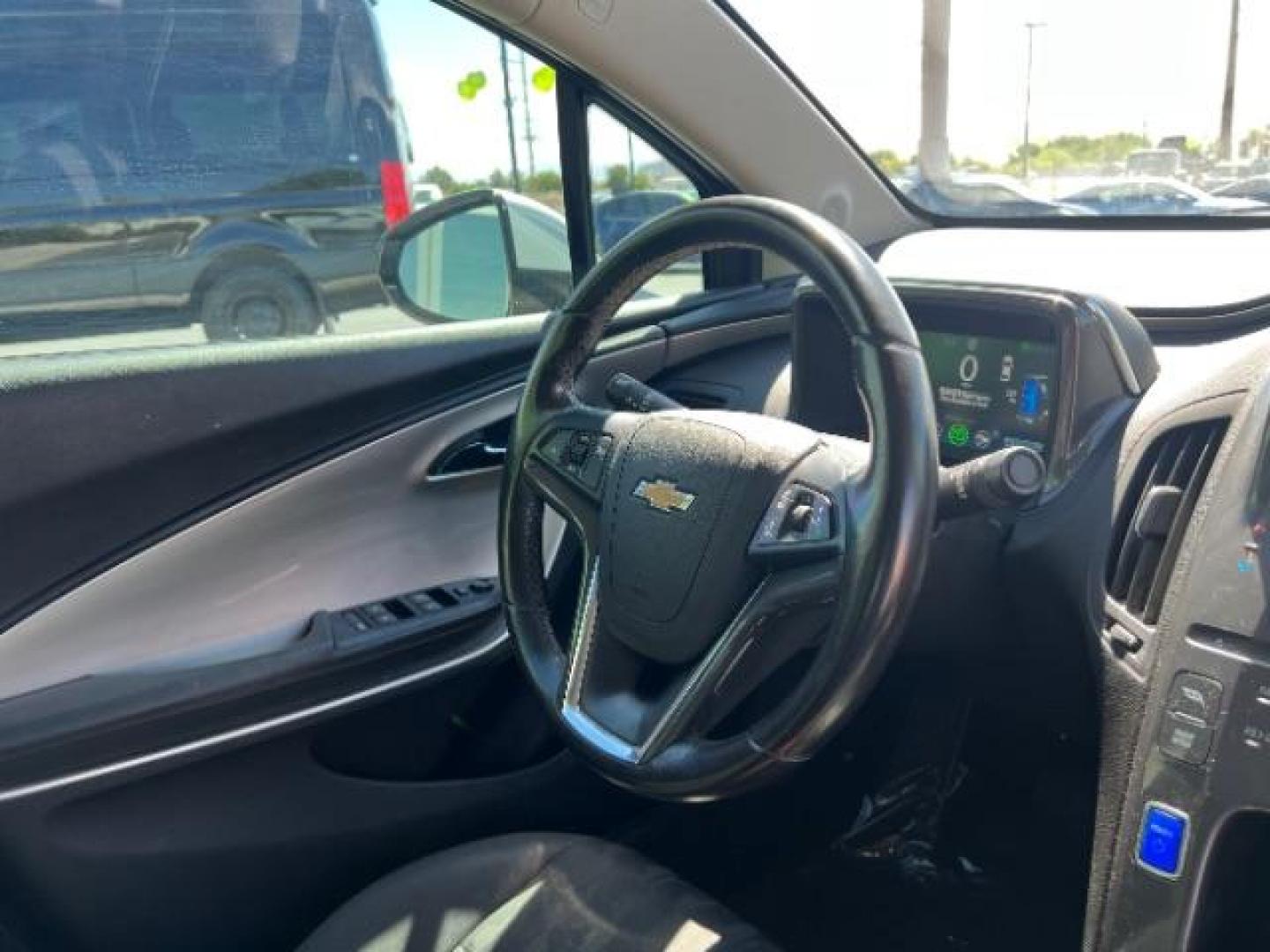 2015 Summit White /Jet Black/Dark Accen Chevrolet Volt Standard w/ Navigati (1G1RC6E47FU) with an 1.4L L4 DOHC 16V PLU engine, Continuously Variabl transmission, located at 1865 East Red Hills Pkwy, St. George, 84770, (435) 628-0023, 37.120850, -113.543640 - We specialize in helping ALL people get the best financing available. No matter your credit score, good, bad or none we can get you an amazing rate. Had a bankruptcy, divorce, or repossessions? We give you the green light to get your credit back on the road. Low down and affordable payments that fit - Photo#30