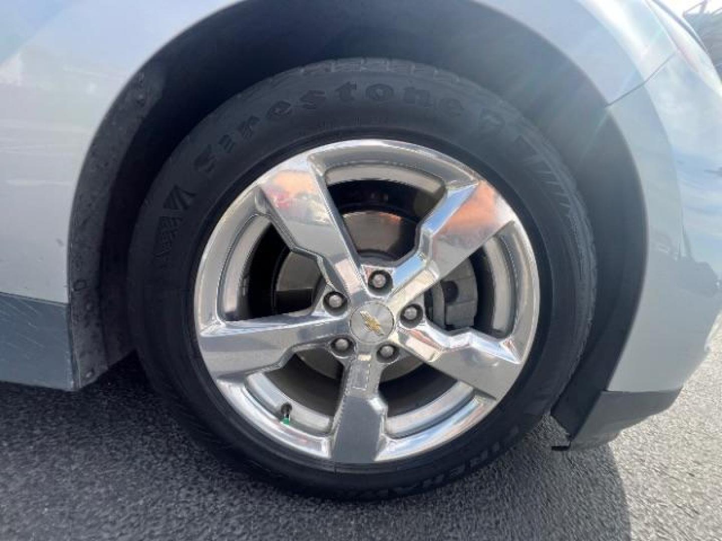 2012 Silver Ice Metallic /Jet Black and Ceramic Chevrolet Volt Premium w/ Navigation (1G1RD6E47CU) with an 1.4L L4 DOHC 16V PLUG-IN HYBRID engine, Continuously Variabl transmission, located at 1865 East Red Hills Pkwy, St. George, 84770, (435) 628-0023, 37.120850, -113.543640 - We specialize in helping ALL people get the best financing available. No matter your credit score, good, bad or none we can get you an amazing rate. Had a bankruptcy, divorce, or repossessions? We give you the green light to get your credit back on the road. Low down and affordable payments that fit - Photo#8