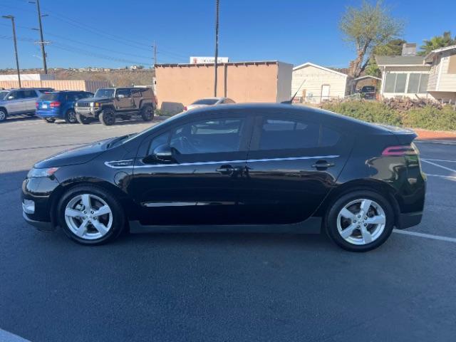 2014 Black /Black cloth interior Chevrolet Volt Standard w/ LEP (1G1RE6E40EU) with an 1.4L L4 DOHC 16V PLUG-IN HYBRID engine, Continuously Variable Transmission transmission, located at 940 North Main Street, Cedar City, UT, 84720, (435) 628-0023, 37.692936, -113.061897 - We specialize in helping ALL people get the best financing available. No matter your credit score, good, bad or none we can get you an amazing rate. Had a bankruptcy, divorce, or repossessions? We give you the green light to get your credit back on the road. Low down and affordable payments that fit - Photo#3
