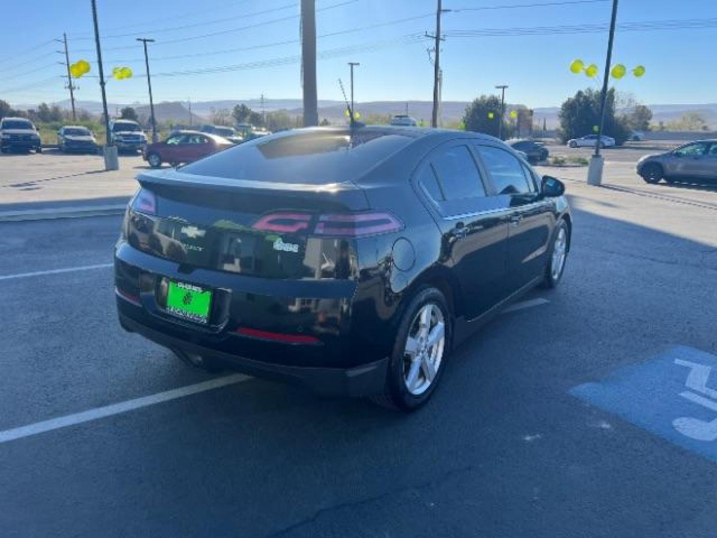 2014 Black /Black cloth interior Chevrolet Volt Standard w/ LEP (1G1RE6E40EU) with an 1.4L L4 DOHC 16V PLUG-IN HYBRID engine, Continuously Variable Transmission transmission, located at 940 North Main Street, Cedar City, UT, 84720, (435) 628-0023, 37.692936, -113.061897 - We specialize in helping ALL people get the best financing available. No matter your credit score, good, bad or none we can get you an amazing rate. Had a bankruptcy, divorce, or repossessions? We give you the green light to get your credit back on the road. Low down and affordable payments that fit - Photo#6