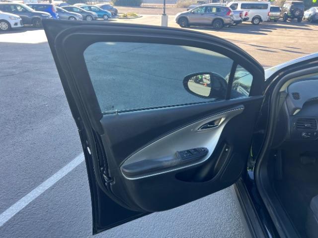 2014 Black /Black cloth interior Chevrolet Volt Standard w/ LEP (1G1RE6E40EU) with an 1.4L L4 DOHC 16V PLUG-IN HYBRID engine, Continuously Variable Transmission transmission, located at 940 North Main Street, Cedar City, UT, 84720, (435) 628-0023, 37.692936, -113.061897 - We specialize in helping ALL people get the best financing available. No matter your credit score, good, bad or none we can get you an amazing rate. Had a bankruptcy, divorce, or repossessions? We give you the green light to get your credit back on the road. Low down and affordable payments that fit - Photo#12