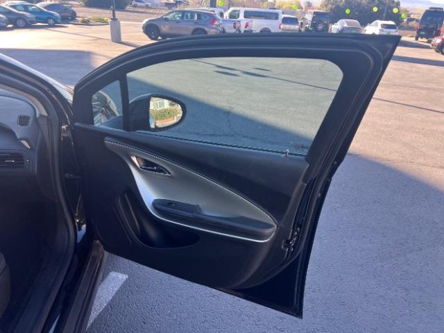 2014 Black /Black cloth interior Chevrolet Volt Standard w/ LEP (1G1RE6E40EU) with an 1.4L L4 DOHC 16V PLUG-IN HYBRID engine, Continuously Variable Transmission transmission, located at 940 North Main Street, Cedar City, UT, 84720, (435) 628-0023, 37.692936, -113.061897 - We specialize in helping ALL people get the best financing available. No matter your credit score, good, bad or none we can get you an amazing rate. Had a bankruptcy, divorce, or repossessions? We give you the green light to get your credit back on the road. Low down and affordable payments that fit - Photo#27