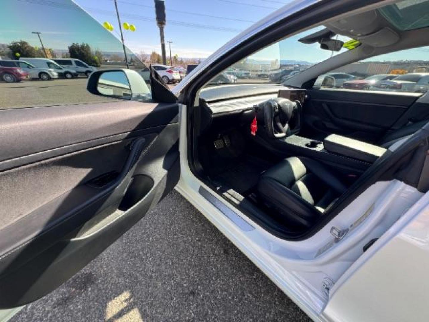2020 Pearl White Multi-Coat /All Black, leatherette Tesla Model 3 Standard Range Plus (5YJ3E1EA3LF) with an ELECTRIC engine, 1-Speed Automatic transmission, located at 1865 East Red Hills Pkwy, St. George, 84770, (435) 628-0023, 37.120850, -113.543640 - SOLD - ***This Tesla qualifies for $4000 IRS EV tax rebate*** We are setup with IRS to recieve funds within 72 hours. Use the rebate as your down payment or cash in hand. Aftermarket wheels, carbonfiber accents, YOKE steering wheel. This is a beautiful car! We specialize in helping ALL people get - Photo#17