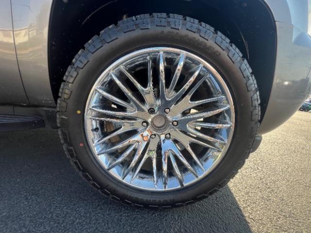 2011 Mocha Steel Metallic /Ebony Cloth Interior Chevrolet Avalanche LS 2WD (3GNMCEE03BG) with an 5.3L V8 OHV 16V FFV engine, 4-Speed Automatic transmission, located at 1865 East Red Hills Pkwy, St. George, 84770, (435) 628-0023, 37.120850, -113.543640 - Photo#8