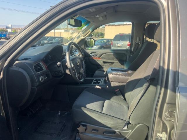2011 Mocha Steel Metallic /Ebony Cloth Interior Chevrolet Avalanche LS 2WD (3GNMCEE03BG) with an 5.3L V8 OHV 16V FFV engine, 4-Speed Automatic transmission, located at 1865 East Red Hills Pkwy, St. George, 84770, (435) 628-0023, 37.120850, -113.543640 - Photo#14