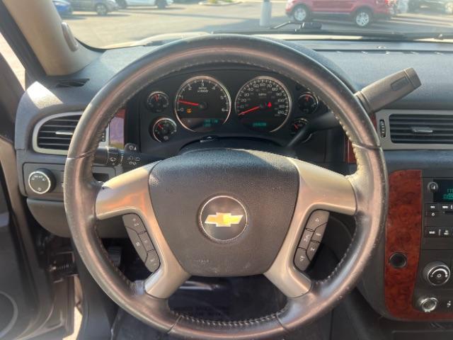 2011 Mocha Steel Metallic /Ebony Cloth Interior Chevrolet Avalanche LS 2WD (3GNMCEE03BG) with an 5.3L V8 OHV 16V FFV engine, 4-Speed Automatic transmission, located at 1865 East Red Hills Pkwy, St. George, 84770, (435) 628-0023, 37.120850, -113.543640 - Photo#16