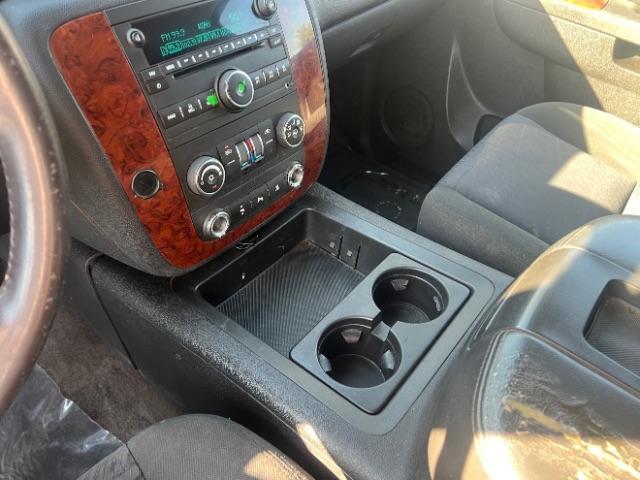 2011 Mocha Steel Metallic /Ebony Cloth Interior Chevrolet Avalanche LS 2WD (3GNMCEE03BG) with an 5.3L V8 OHV 16V FFV engine, 4-Speed Automatic transmission, located at 1865 East Red Hills Pkwy, St. George, 84770, (435) 628-0023, 37.120850, -113.543640 - Photo#19