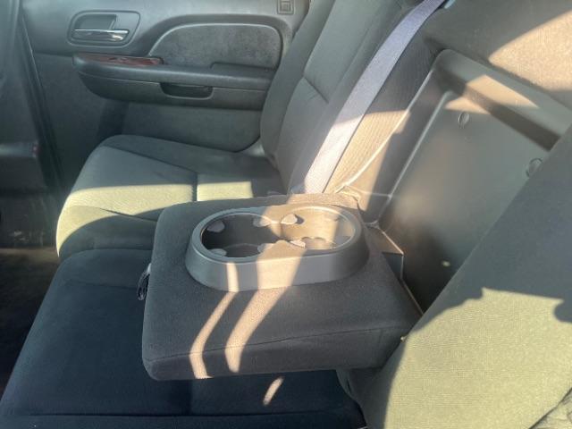 2011 Mocha Steel Metallic /Ebony Cloth Interior Chevrolet Avalanche LS 2WD (3GNMCEE03BG) with an 5.3L V8 OHV 16V FFV engine, 4-Speed Automatic transmission, located at 1865 East Red Hills Pkwy, St. George, 84770, (435) 628-0023, 37.120850, -113.543640 - Photo#23