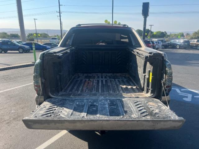 2011 Mocha Steel Metallic /Ebony Cloth Interior Chevrolet Avalanche LS 2WD (3GNMCEE03BG) with an 5.3L V8 OHV 16V FFV engine, 4-Speed Automatic transmission, located at 1865 East Red Hills Pkwy, St. George, 84770, (435) 628-0023, 37.120850, -113.543640 - Photo#26