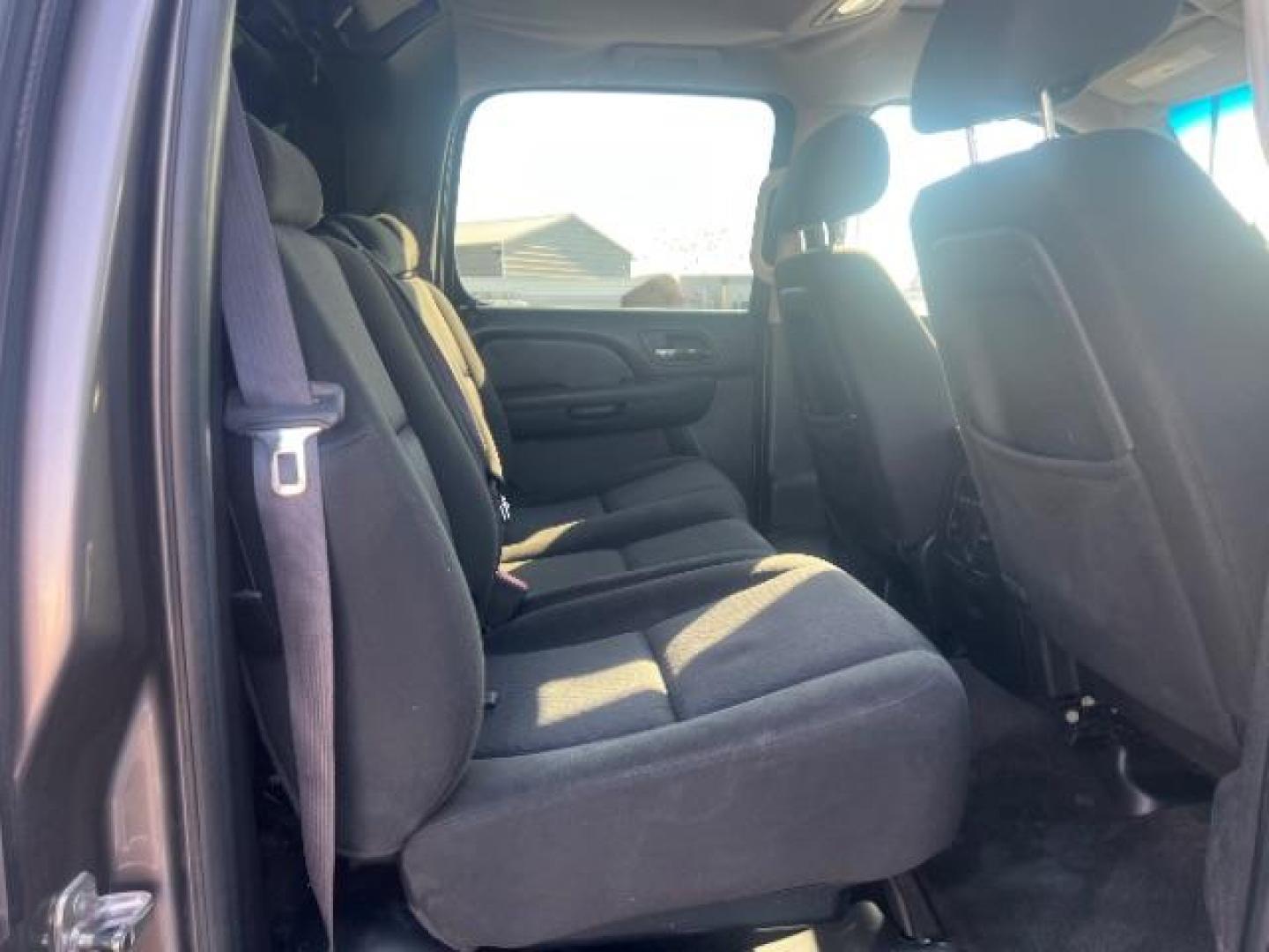 2011 Mocha Steel Metallic /Ebony Cloth Interior Chevrolet Avalanche LS 2WD (3GNMCEE03BG) with an 5.3L V8 OHV 16V FFV engine, 4-Speed Automatic transmission, located at 940 North Main Street, Cedar City, UT, 84720, (435) 628-0023, 37.692936, -113.061897 - We specialize in helping ALL people get the best financing available. No matter your credit score, good, bad or none we can get you an amazing rate. Had a bankruptcy, divorce, or repossessions? We give you the green light to get your credit back on the road. Low down and affordable payments that fit - Photo#28