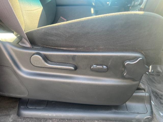 2011 Mocha Steel Metallic /Ebony Cloth Interior Chevrolet Avalanche LS 2WD (3GNMCEE03BG) with an 5.3L V8 OHV 16V FFV engine, 4-Speed Automatic transmission, located at 1865 East Red Hills Pkwy, St. George, 84770, (435) 628-0023, 37.120850, -113.543640 - Photo#30