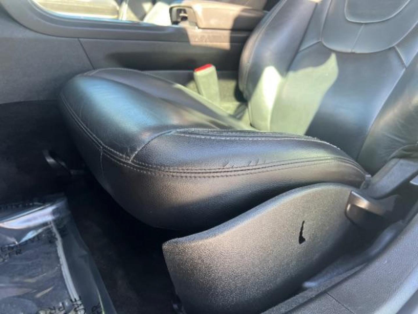 2014 White /Black Leather Interior Chevrolet Volt Premium w/ Navigation and LEP (1G1RH6E4XEU) with an 1.4L L4 DOHC 16V PLUG-IN HYBRID engine, Continuously Variable Transmission transmission, located at 1865 East Red Hills Pkwy, St. George, 84770, (435) 628-0023, 37.120850, -113.543640- Photo#13