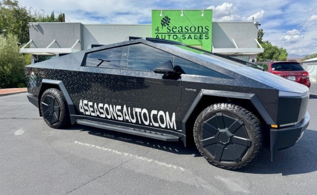 2024 Chrome /White Tesla Cybertruck Foundation (7G2CEHED1RA) with an ELECTRIC engine, Electric transmission, located at 1865 East Red Hills Pkwy, St. George, 84770, (435) 628-0023, 37.120850, -113.543640 - 2024 Tesla Cybertruck AWD FOUNDATION Series-! Extremely well equipped with Full Self Driving (Supervised) PAID for- not just a monthly subscription! This truck has been tastefully upgraded with many extras and stands out from a stock Cybertruck. Highlights and Extras: *PAID Full Self Driving (FSD)- Photo#0