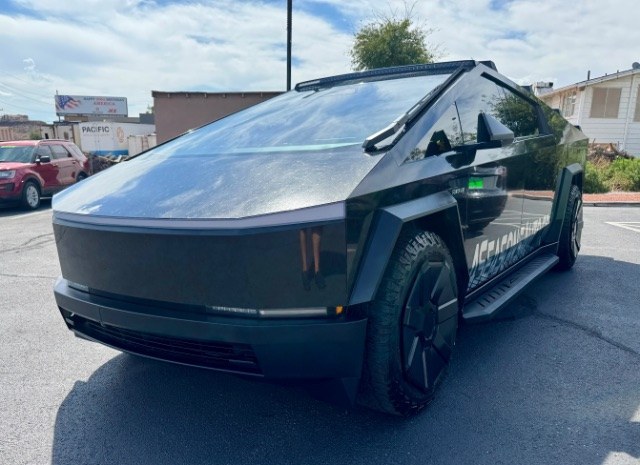 2024 Chrome /White Tesla Cybertruck Foundation (7G2CEHED1RA) with an ELECTRIC engine, Electric transmission, located at 1865 East Red Hills Pkwy, St. George, 84770, (435) 628-0023, 37.120850, -113.543640 - 2024 Tesla Cybertruck AWD FOUNDATION Series-! Extremely well equipped with Full Self Driving (Supervised) PAID for- not just a monthly subscription! This truck has been tastefully upgraded with many extras and stands out from a stock Cybertruck. Highlights and Extras: *PAID Full Self Driving (FSD)- Photo#3