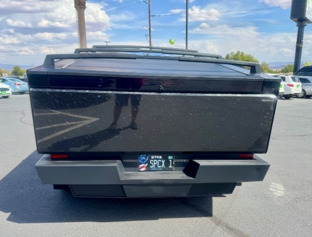 2024 Chrome /White Tesla Cybertruck Foundation (7G2CEHED1RA) with an ELECTRIC engine, Electric transmission, located at 1865 East Red Hills Pkwy, St. George, 84770, (435) 628-0023, 37.120850, -113.543640 - 2024 Tesla Cybertruck AWD FOUNDATION Series-! Extremely well equipped with Full Self Driving (Supervised) PAID for- not just a monthly subscription! This truck has been tastefully upgraded with many extras and stands out from a stock Cybertruck. Highlights and Extras: *PAID Full Self Driving (FSD)- Photo#8