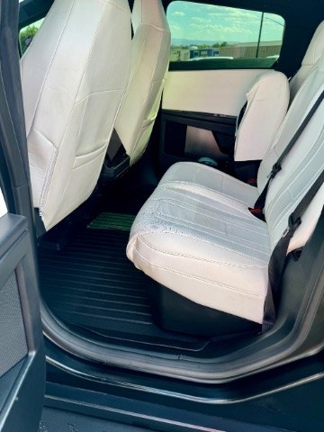 2024 Chrome /White Tesla Cybertruck Foundation (7G2CEHED1RA) with an ELECTRIC engine, Electric transmission, located at 1865 East Red Hills Pkwy, St. George, 84770, (435) 628-0023, 37.120850, -113.543640 - 2024 Tesla Cybertruck AWD FOUNDATION Series-! Extremely well equipped with Full Self Driving (Supervised) PAID for- not just a monthly subscription! This truck has been tastefully upgraded with many extras and stands out from a stock Cybertruck. Highlights and Extras: *PAID Full Self Driving (FSD)- Photo#30