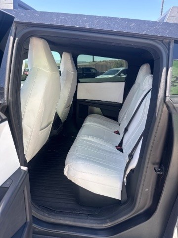 2024 Chrome /White Tesla Cybertruck Foundation (7G2CEHED1RA) with an ELECTRIC engine, Electric transmission, located at 1865 East Red Hills Pkwy, St. George, 84770, (435) 628-0023, 37.120850, -113.543640 - 2024 Tesla Cybertruck AWD FOUNDATION Series-! Extremely well equipped with Full Self Driving (Supervised) PAID for- not just a monthly subscription! This truck has been tastefully upgraded with many extras and stands out from a stock Cybertruck. Highlights and Extras: *PAID Full Self Driving (FSD)- Photo#31