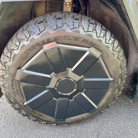 2024 Chrome /White Tesla Cybertruck Foundation (7G2CEHED1RA) with an ELECTRIC engine, Electric transmission, located at 1865 East Red Hills Pkwy, St. George, 84770, (435) 628-0023, 37.120850, -113.543640 - 2024 Tesla Cybertruck AWD FOUNDATION Series-! Extremely well equipped with Full Self Driving (Supervised) PAID for- not just a monthly subscription! This truck has been tastefully upgraded with many extras and stands out from a stock Cybertruck. Highlights and Extras: *PAID Full Self Driving (FSD)- Photo#37