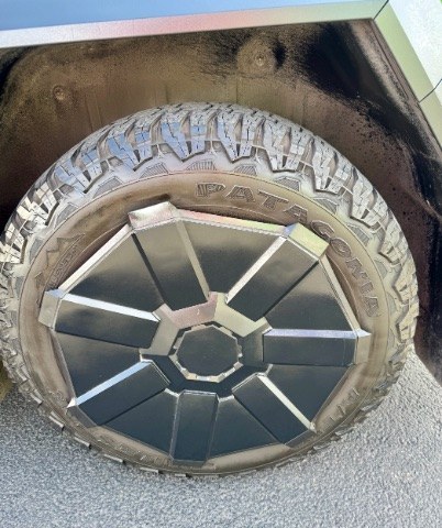 2024 Chrome /White Tesla Cybertruck Foundation (7G2CEHED1RA) with an ELECTRIC engine, Electric transmission, located at 1865 East Red Hills Pkwy, St. George, 84770, (435) 628-0023, 37.120850, -113.543640 - 2024 Tesla Cybertruck AWD FOUNDATION Series-! Extremely well equipped with Full Self Driving (Supervised) PAID for- not just a monthly subscription! This truck has been tastefully upgraded with many extras and stands out from a stock Cybertruck. Highlights and Extras: *PAID Full Self Driving (FSD)- Photo#38