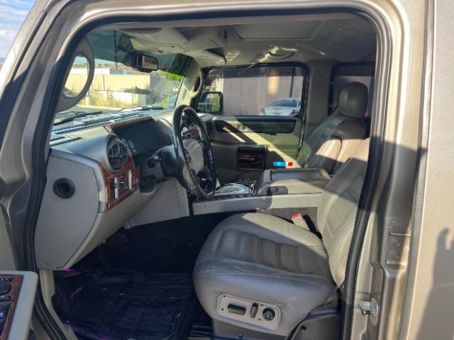 2003 Pewter Metallic /Wheat Leather Interior Hummer H2 Sport Utility (5GRGN23U73H) with an 6.0L V8 OHV 16V engine, 4-Speed Automatic transmission, located at 1865 East Red Hills Pkwy, St. George, 84770, (435) 628-0023, 37.120850, -113.543640 - We specialize in helping ALL people get the best financing available. No matter your credit score, good, bad or none we can get you an amazing rate. Had a bankruptcy, divorce, or repossessions? We give you the green light to get your credit back on the road. Low down and affordable payments that fit - Photo#16