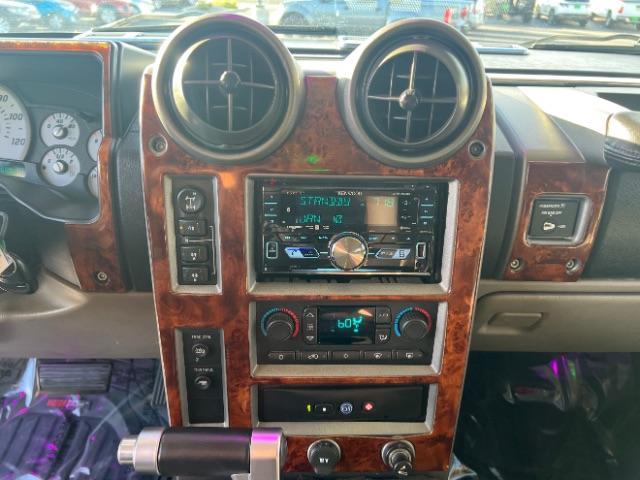 2003 Pewter Metallic /Wheat Leather Interior Hummer H2 Sport Utility (5GRGN23U73H) with an 6.0L V8 OHV 16V engine, 4-Speed Automatic transmission, located at 1865 East Red Hills Pkwy, St. George, 84770, (435) 628-0023, 37.120850, -113.543640 - We specialize in helping ALL people get the best financing available. No matter your credit score, good, bad or none we can get you an amazing rate. Had a bankruptcy, divorce, or repossessions? We give you the green light to get your credit back on the road. Low down and affordable payments that fit - Photo#17
