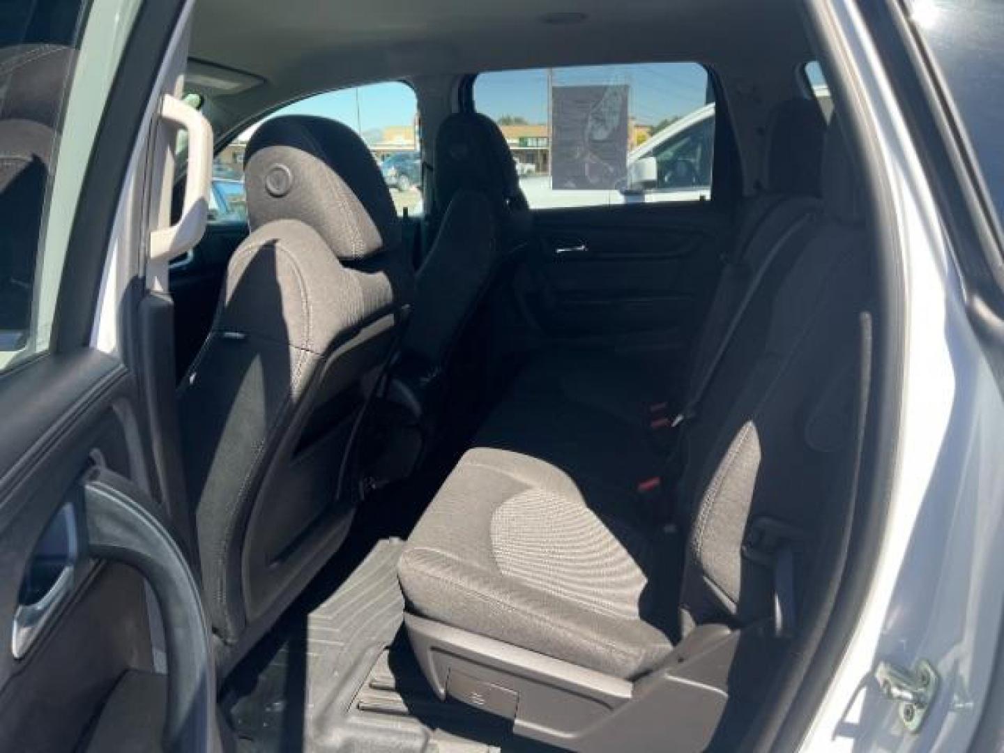 2017 Summit White /Ebony, premium cloth Chevrolet Traverse 1LT FWD (1GNKRGKD8HJ) with an 3.6L V6 DOHC 24V engine, 6-Speed Automatic transmission, located at 1865 East Red Hills Pkwy, St. George, 84770, (435) 628-0023, 37.120850, -113.543640 - We specialize in helping ALL people get the best financing available. No matter your credit score, good, bad or none we can get you an amazing rate. Had a bankruptcy, divorce, or repossessions? We give you the green light to get your credit back on the road. Low down and affordable payments that fit - Photo#22