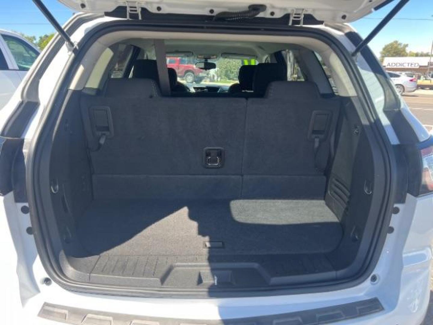 2017 Summit White /Ebony, premium cloth Chevrolet Traverse 1LT FWD (1GNKRGKD8HJ) with an 3.6L V6 DOHC 24V engine, 6-Speed Automatic transmission, located at 1865 East Red Hills Pkwy, St. George, 84770, (435) 628-0023, 37.120850, -113.543640 - We specialize in helping ALL people get the best financing available. No matter your credit score, good, bad or none we can get you an amazing rate. Had a bankruptcy, divorce, or repossessions? We give you the green light to get your credit back on the road. Low down and affordable payments that fit - Photo#29