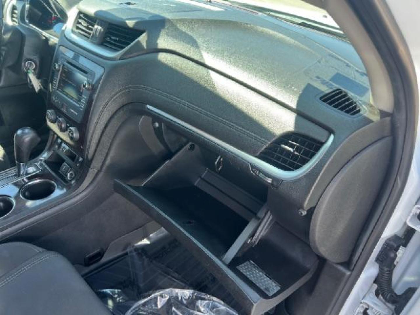 2017 Summit White /Ebony, premium cloth Chevrolet Traverse 1LT FWD (1GNKRGKD8HJ) with an 3.6L V6 DOHC 24V engine, 6-Speed Automatic transmission, located at 1865 East Red Hills Pkwy, St. George, 84770, (435) 628-0023, 37.120850, -113.543640 - We specialize in helping ALL people get the best financing available. No matter your credit score, good, bad or none we can get you an amazing rate. Had a bankruptcy, divorce, or repossessions? We give you the green light to get your credit back on the road. Low down and affordable payments that fit - Photo#34