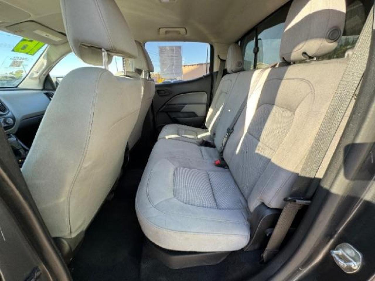 2016 Cyber Gray Metallic Chevrolet Colorado CREW CAB PICKUP 4-DR (1GCGTBE32G1) with an 3.6L V6 DOHC 24V GAS engine, 6-Speed Automatic transmission, located at 1865 East Red Hills Pkwy, St. George, 84770, (435) 628-0023, 37.120850, -113.543640 - Photo#23