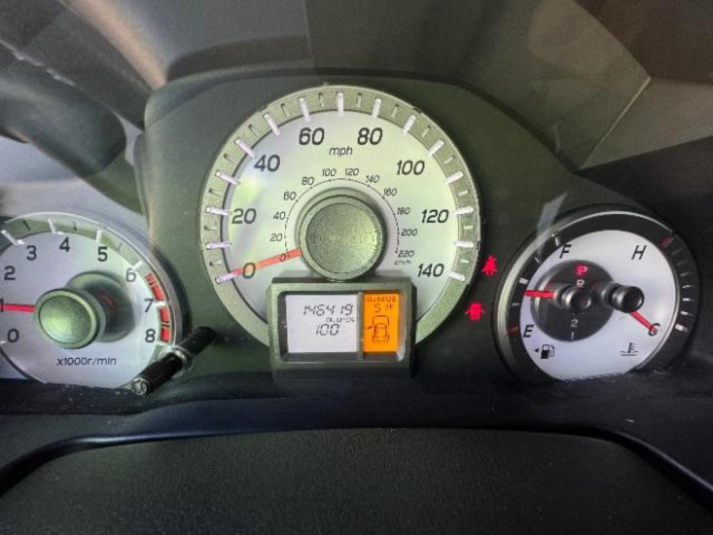 2012 Alabaster Silver Metallic /Gray Cloth Interior Honda Pilot EX 4WD 5-Spd AT (5FNYF4H40CB) with an 3.5L V6 SOHC 24V engine, 5-Speed Automatic transmission, located at 940 North Main Street, Cedar City, UT, 84720, (435) 628-0023, 37.692936, -113.061897 - Photo#23