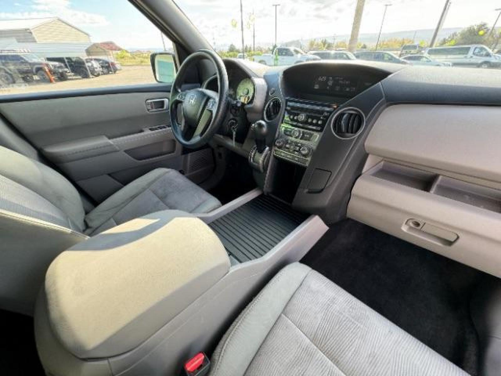 2012 Alabaster Silver Metallic /Gray Cloth Interior Honda Pilot EX 4WD 5-Spd AT (5FNYF4H40CB) with an 3.5L V6 SOHC 24V engine, 5-Speed Automatic transmission, located at 940 North Main Street, Cedar City, UT, 84720, (435) 628-0023, 37.692936, -113.061897 - We specialize in helping ALL people get the best financing available. No matter your credit score, good, bad or none we can get you an amazing rate. Had a bankruptcy, divorce, or repossessions? We give you the green light to get your credit back on the road. Low down and affordable payments that fit - Photo #37