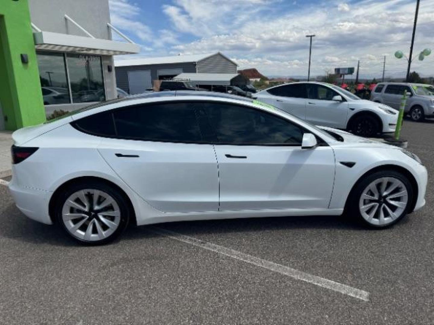 2022 Pearl White Multi-Coat /All Black Tesla Model 3 Standard Range Plus (5YJ3E1EA5NF) with an ELECTRIC engine, 1-Speed Automatic transmission, located at 1865 East Red Hills Pkwy, St. George, 84770, (435) 628-0023, 37.120850, -113.543640 - Photo#13