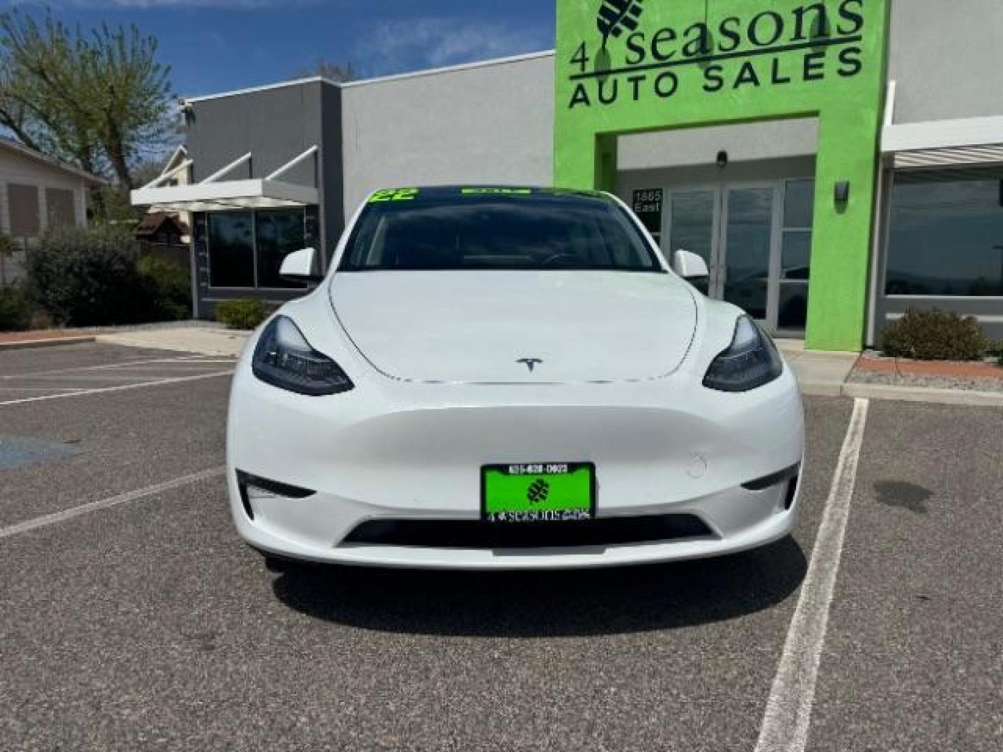 2022 Pearl White Multi-Coat /All Black Tesla Model Y Long Range (7SAYGDEE4NF) with an ELECTRIC engine, 1-Speed Automatic transmission, located at 1865 East Red Hills Pkwy, St. George, 84770, (435) 628-0023, 37.120850, -113.543640 - Photo#1