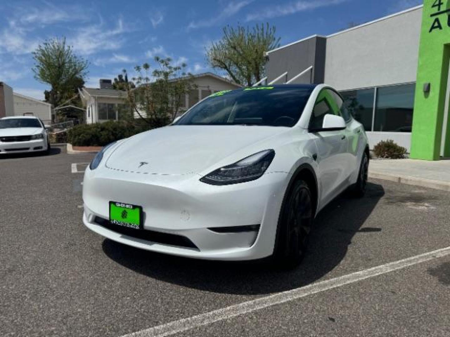 2022 Pearl White Multi-Coat /All Black Tesla Model Y Long Range (7SAYGDEE4NF) with an ELECTRIC engine, 1-Speed Automatic transmission, located at 1865 East Red Hills Pkwy, St. George, 84770, (435) 628-0023, 37.120850, -113.543640 - Photo#2