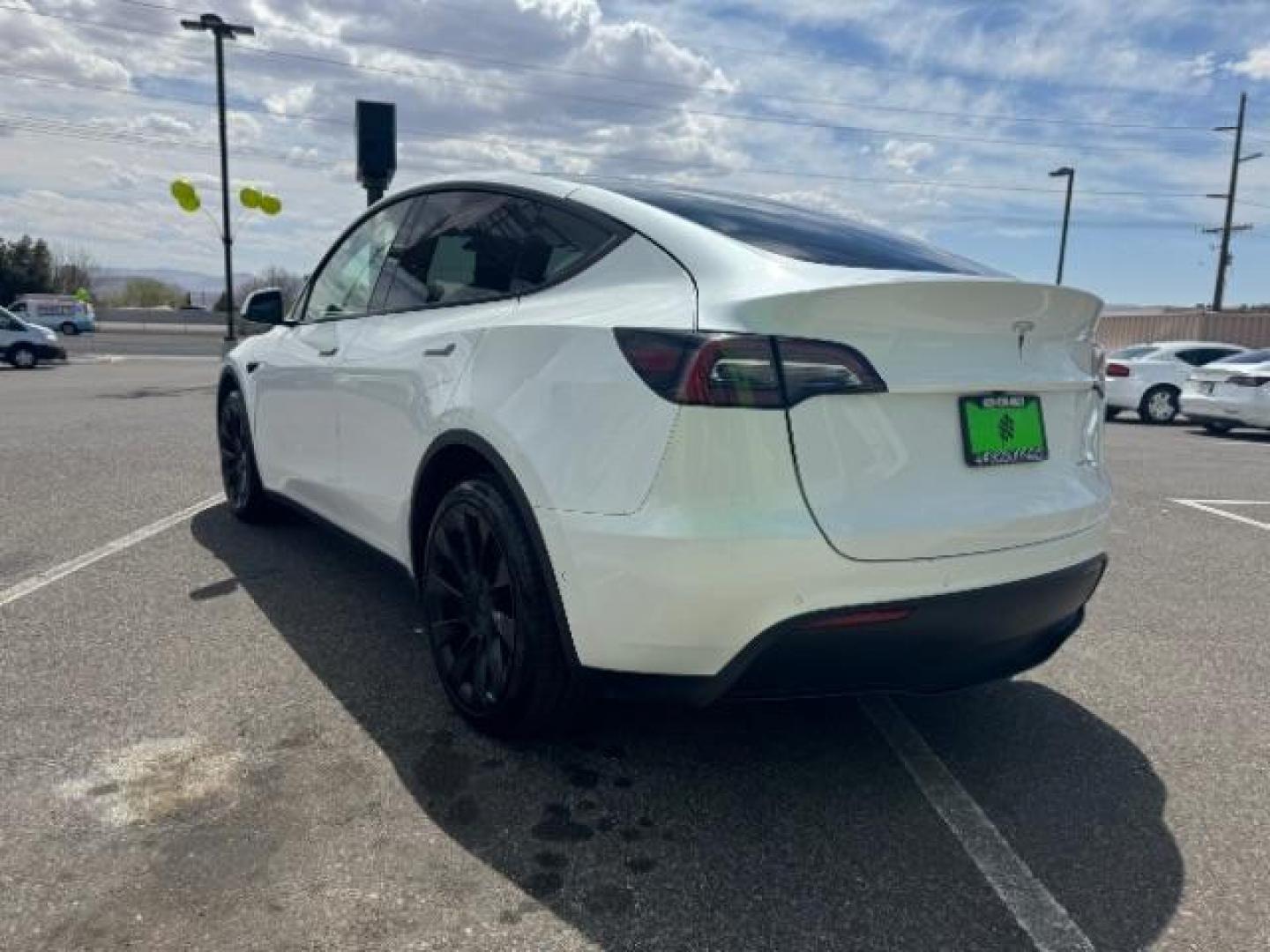 2022 Pearl White Multi-Coat /All Black Tesla Model Y Long Range (7SAYGDEE4NF) with an ELECTRIC engine, 1-Speed Automatic transmission, located at 1865 East Red Hills Pkwy, St. George, 84770, (435) 628-0023, 37.120850, -113.543640 - Photo#6