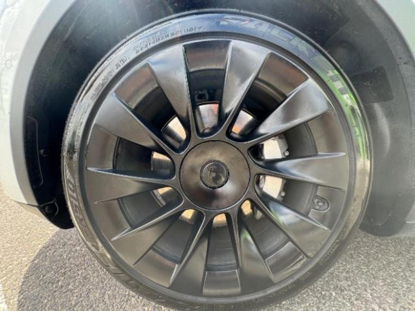 2022 Pearl White Multi-Coat /All Black Tesla Model Y Long Range (7SAYGDEE4NF) with an ELECTRIC engine, 1-Speed Automatic transmission, located at 1865 East Red Hills Pkwy, St. George, 84770, (435) 628-0023, 37.120850, -113.543640 - Photo#13