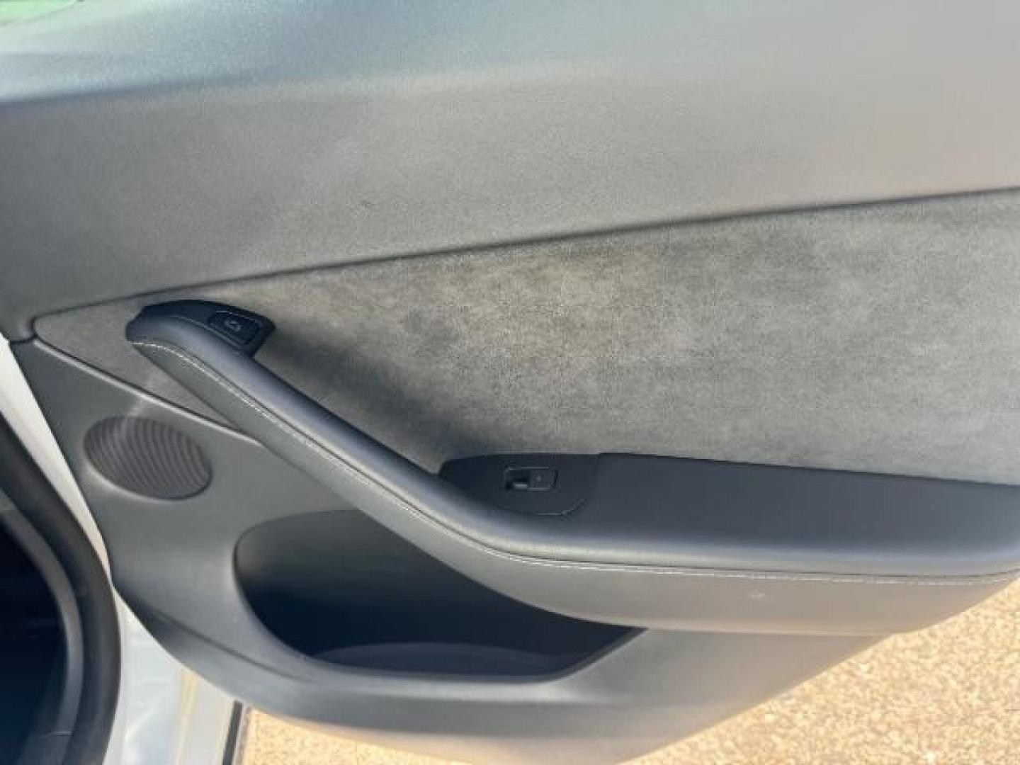 2022 Pearl White Multi-Coat /All Black Tesla Model Y Long Range (7SAYGDEE4NF) with an ELECTRIC engine, 1-Speed Automatic transmission, located at 1865 East Red Hills Pkwy, St. George, 84770, (435) 628-0023, 37.120850, -113.543640 - Photo#29