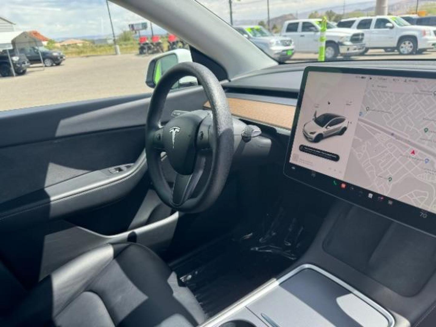 2022 Pearl White Multi-Coat /All Black Tesla Model Y Long Range (7SAYGDEE4NF) with an ELECTRIC engine, 1-Speed Automatic transmission, located at 1865 East Red Hills Pkwy, St. George, 84770, (435) 628-0023, 37.120850, -113.543640 - Photo#33