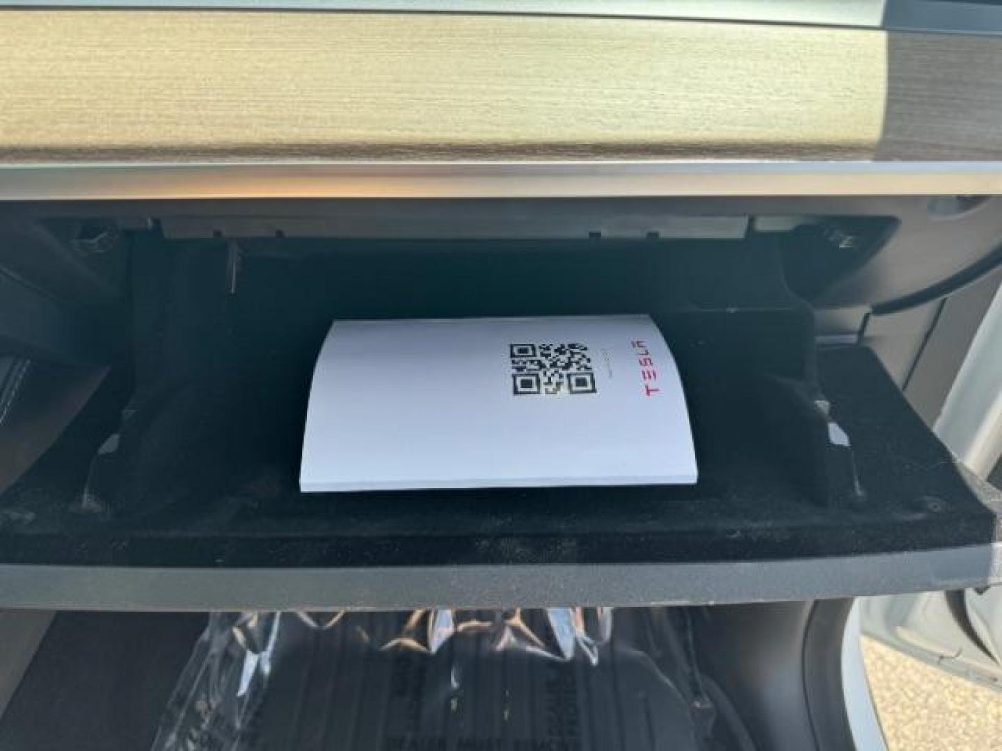 2022 Pearl White Multi-Coat /All Black Tesla Model Y Long Range (7SAYGDEE4NF) with an ELECTRIC engine, 1-Speed Automatic transmission, located at 1865 East Red Hills Pkwy, St. George, 84770, (435) 628-0023, 37.120850, -113.543640 - Photo#34