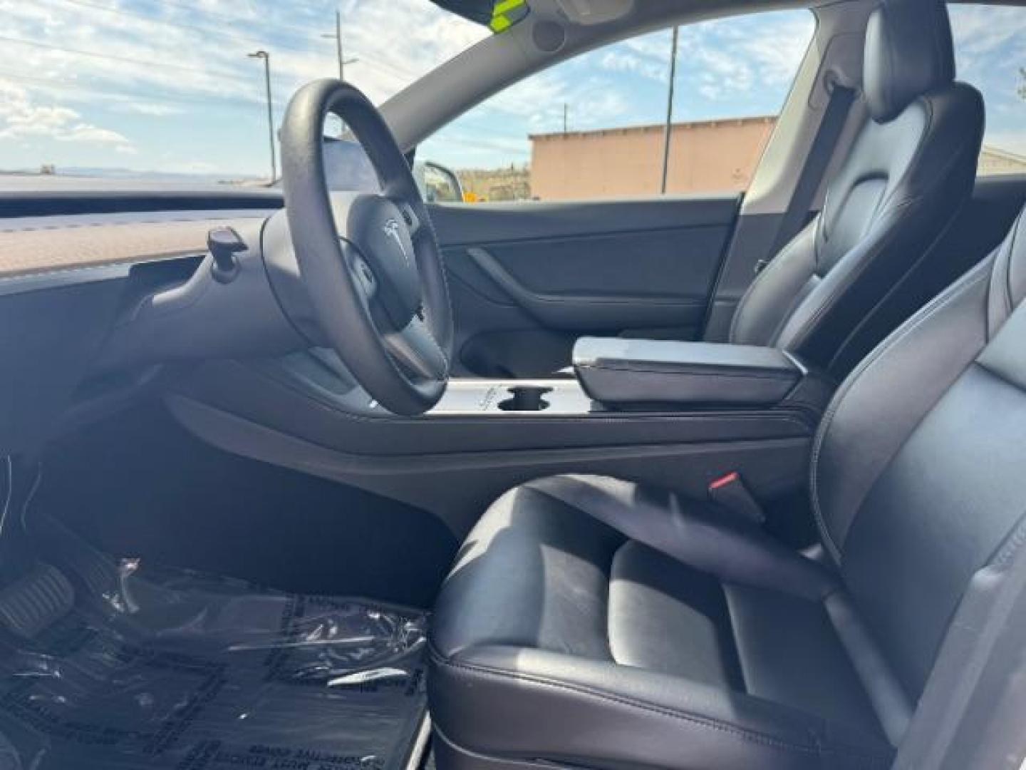 2022 Pearl White Multi-Coat /All Black Tesla Model Y Long Range (7SAYGDEE4NF) with an ELECTRIC engine, 1-Speed Automatic transmission, located at 1865 East Red Hills Pkwy, St. George, 84770, (435) 628-0023, 37.120850, -113.543640 - Photo#17
