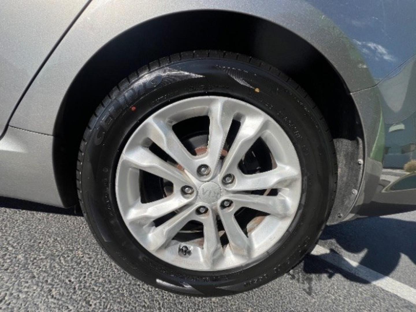 2013 Satin Metal Metallic /Beige Leather Interior Kia Optima EX (5XXGN4A72DG) with an 2.4L L4 DOHC 16V engine, 6-Speed Automatic transmission, located at 1865 East Red Hills Pkwy, St. George, 84770, (435) 628-0023, 37.120850, -113.543640- Photo#9