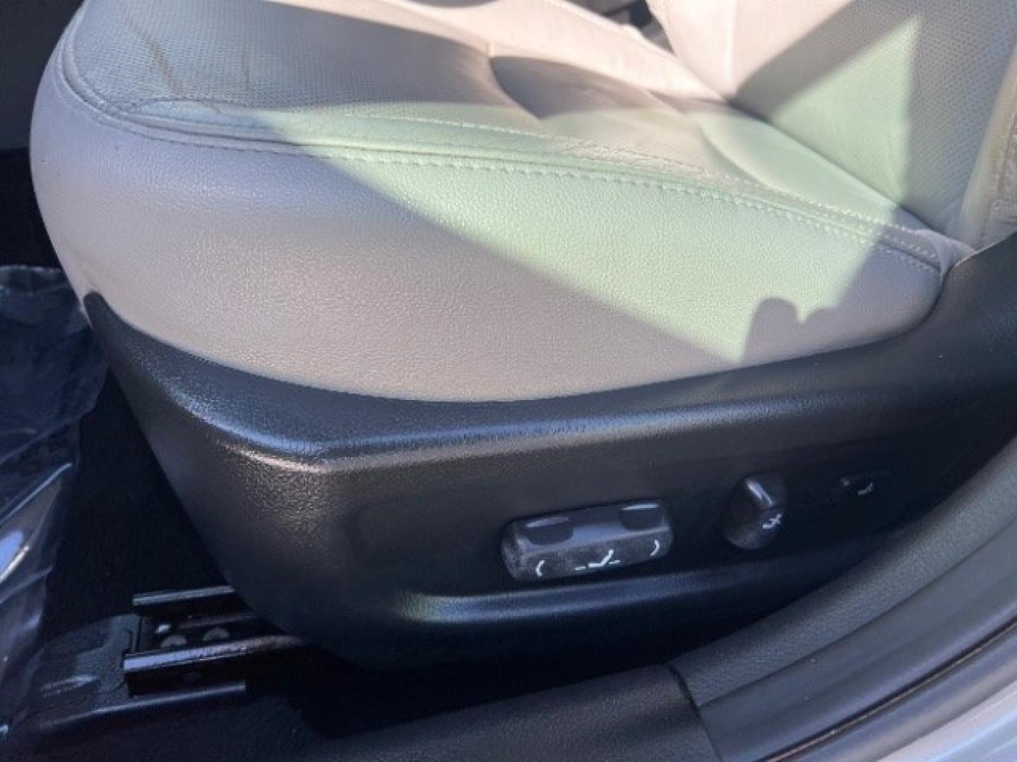 2013 Satin Metal Metallic /Beige Leather Interior Kia Optima EX (5XXGN4A72DG) with an 2.4L L4 DOHC 16V engine, 6-Speed Automatic transmission, located at 1865 East Red Hills Pkwy, St. George, 84770, (435) 628-0023, 37.120850, -113.543640- Photo#13