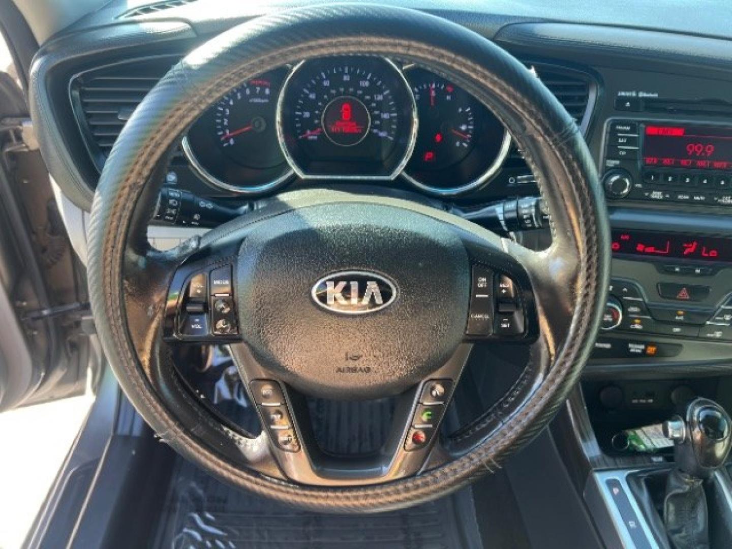 2013 Satin Metal Metallic /Beige Leather Interior Kia Optima EX (5XXGN4A72DG) with an 2.4L L4 DOHC 16V engine, 6-Speed Automatic transmission, located at 1865 East Red Hills Pkwy, St. George, 84770, (435) 628-0023, 37.120850, -113.543640- Photo#15