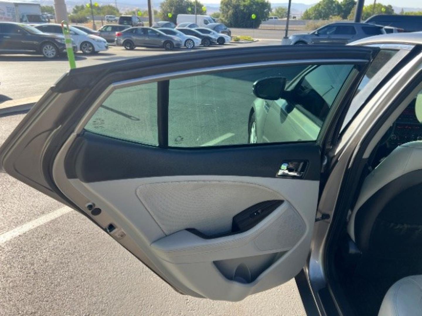 2013 Satin Metal Metallic /Beige Leather Interior Kia Optima EX (5XXGN4A72DG) with an 2.4L L4 DOHC 16V engine, 6-Speed Automatic transmission, located at 1865 East Red Hills Pkwy, St. George, 84770, (435) 628-0023, 37.120850, -113.543640- Photo#20