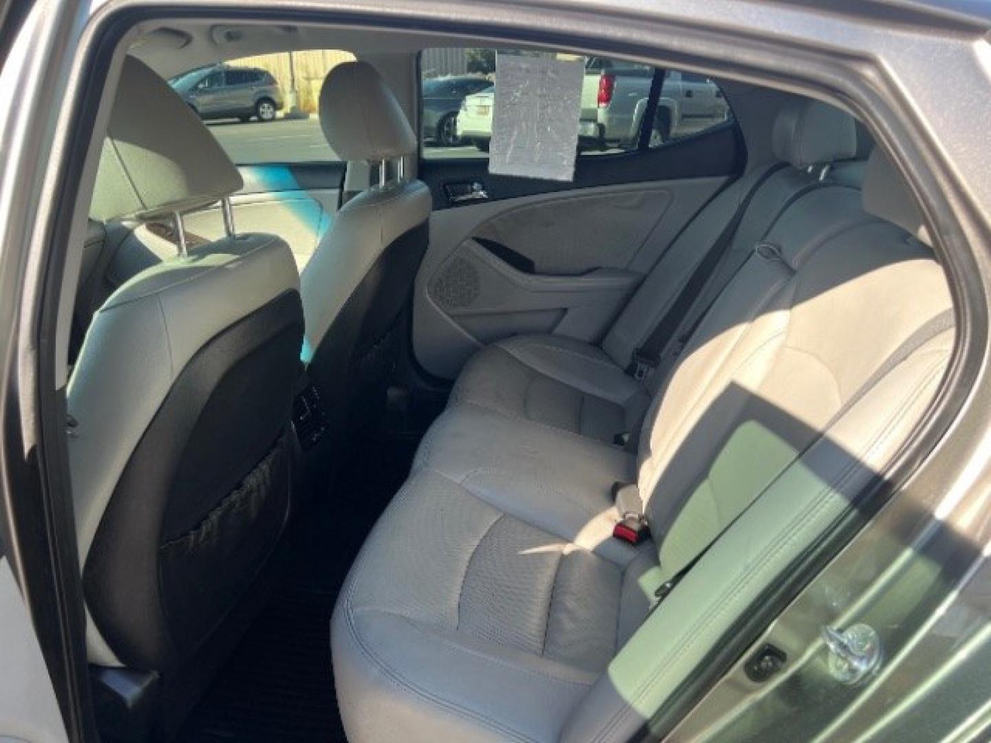 2013 Satin Metal Metallic /Beige Leather Interior Kia Optima EX (5XXGN4A72DG) with an 2.4L L4 DOHC 16V engine, 6-Speed Automatic transmission, located at 1865 East Red Hills Pkwy, St. George, 84770, (435) 628-0023, 37.120850, -113.543640- Photo#21