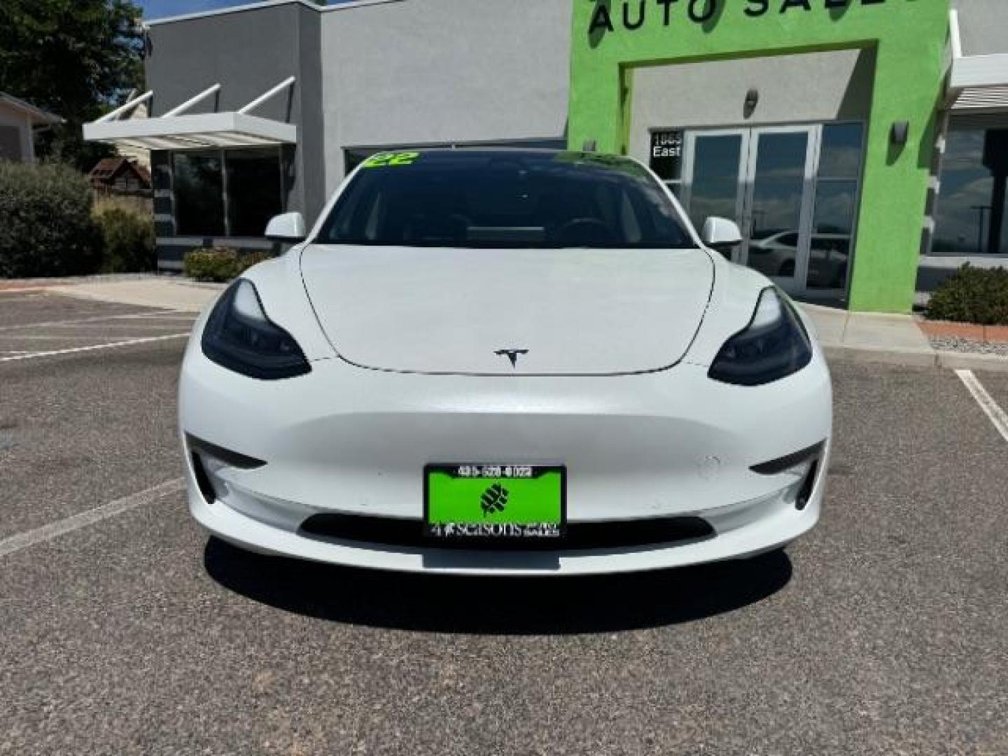 2022 Pearl White Multi-Coat /All Black Tesla Model 3 Standard Range Plus (5YJ3E1EA9NF) with an ELECTRIC engine, 1-Speed Automatic transmission, located at 1865 East Red Hills Pkwy, St. George, 84770, (435) 628-0023, 37.120850, -113.543640 - SOLD - But we can find you the Tesla you want from our large network of used Teslas. Call us to talk about options. Price before $4k tax rebate. This has the new LFP battery pack. Excellent condition. New tires, Gets 250+ miles on a full charge. Stil has battery/drive unit warranty until 100k mi - Photo#1